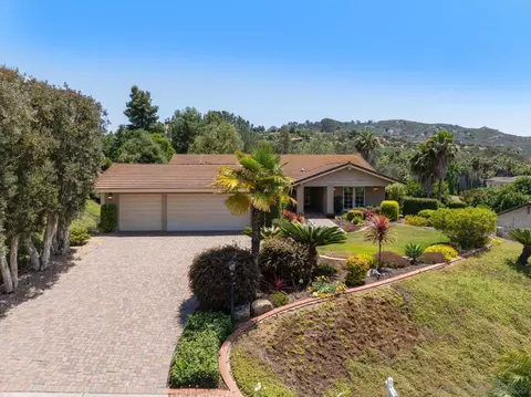 13217 Silver Saddle Ln, Poway, CA 92064