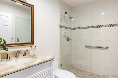 Bath - 13217 Silver Saddle Ln, Poway, CA 92064 photo 5 of 5