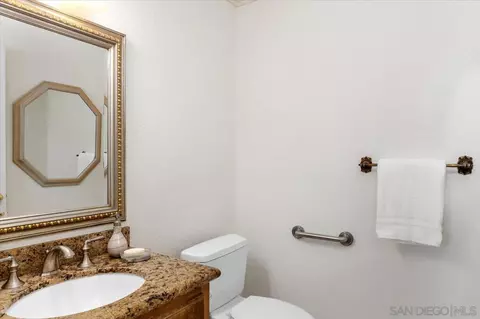 Bath - 13217 Silver Saddle Ln, Poway, CA 92064 photo 3 of 5