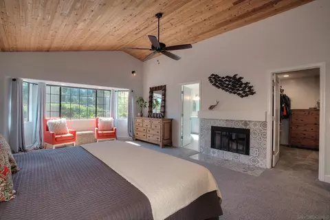 Bedroom - 1032 Los Alisos N, Fallbrook, CA 92028 photo 3 of 5