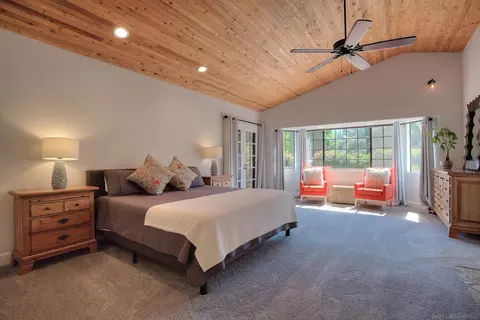 Bedroom - 1032 Los Alisos N, Fallbrook, CA 92028 photo 1 of 5