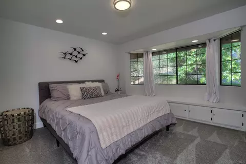 Bedroom - 1032 Los Alisos N, Fallbrook, CA 92028 photo 4 of 5