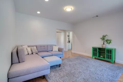 Living - 1032 Los Alisos N, Fallbrook, CA 92028 photo 4 of 4