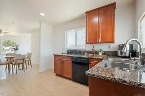 735 W 6th Ave, Escondido, CA 92025 photo 11