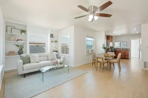 735 W 6th Ave, Escondido, CA 92025 photo 2