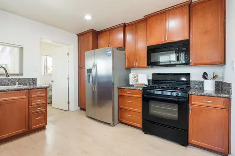 735 W 6th Ave, Escondido, CA 92025 photo 10