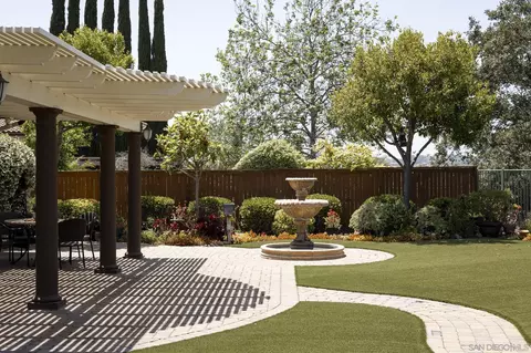 Exterior - 10594 Aspen Gln, Escondido, CA 92026 photo 3 of 7