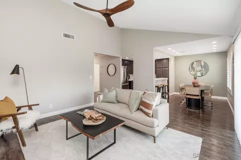 7780 Parkway Dr #102, La Mesa, CA 91942