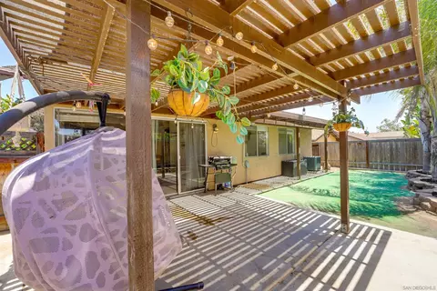 Exterior - 437 Blueridge Pl, Escondido, CA 92026 photo 8 of 15