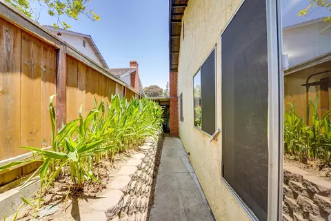 Exterior - 437 Blueridge Pl, Escondido, CA 92026 photo 2 of 15
