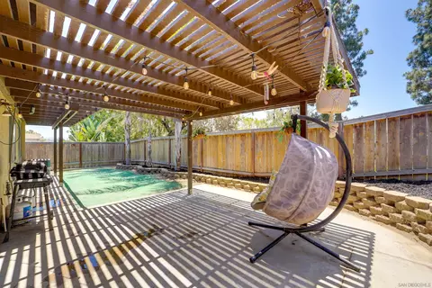 Exterior - 437 Blueridge Pl, Escondido, CA 92026 photo 3 of 15