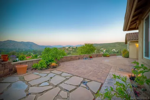 23928 Nectar Way, Ramona, CA 92065 photo 4