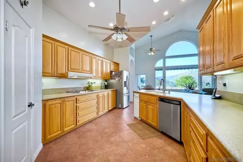 23928 Nectar Way, Ramona, CA 92065 photo 12