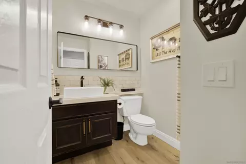 Bath - 2725 Greenock Ct, Carlsbad, CA 92010 photo 1 of 4