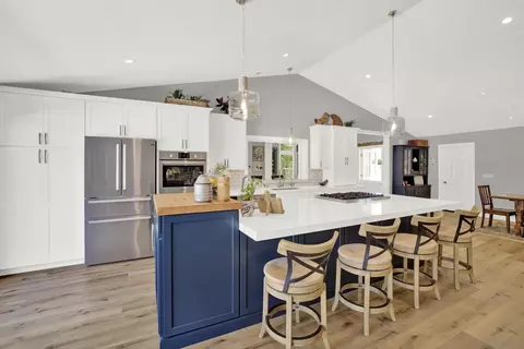 Kitchen - 2725 Greenock Ct, Carlsbad, CA 92010 photo 2 of 6