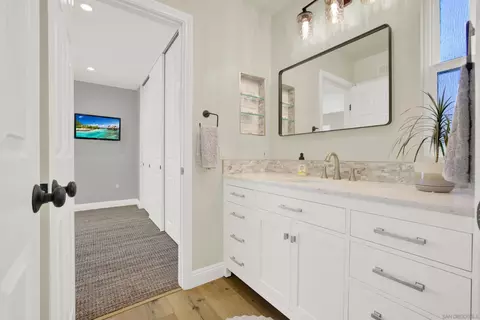 Bath - 2725 Greenock Ct, Carlsbad, CA 92010 photo 4 of 4