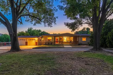 9938 Dunbar Ln, El Cajon, CA 92021