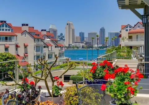 1220 1st St #304, Coronado, CA 92118