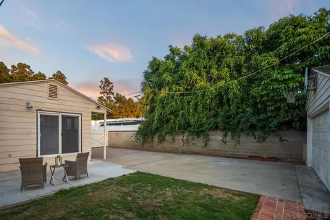 Exterior - 746 Margarita Ave, Coronado, CA 92118 photo 4 of 6