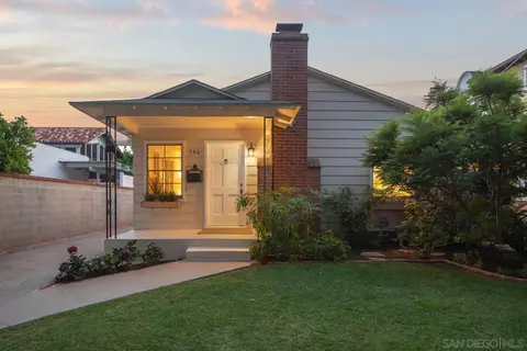 Exterior - 746 Margarita Ave, Coronado, CA 92118 photo 2 of 6