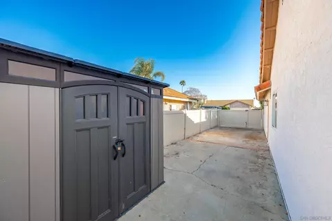 Exterior - 4652 Briar Ridge Rd, Oceanside, CA 92056 photo 2 of 12