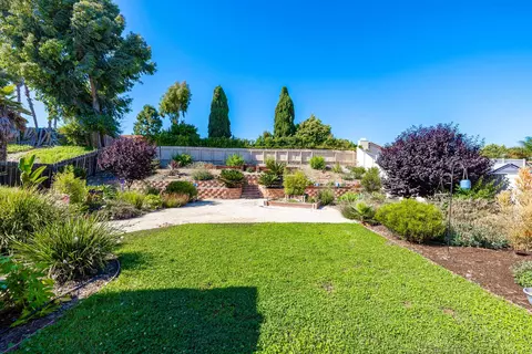 Exterior - 4652 Briar Ridge Rd, Oceanside, CA 92056 photo 10 of 12