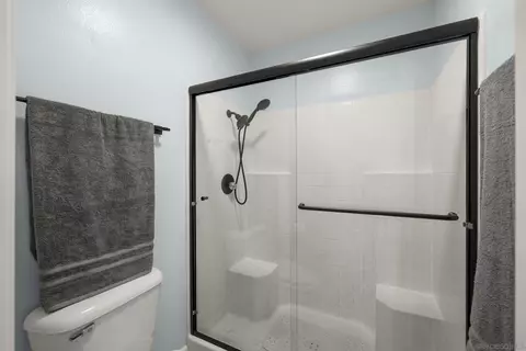 Bath - 4652 Briar Ridge Rd, Oceanside, CA 92056 photo 2 of 3