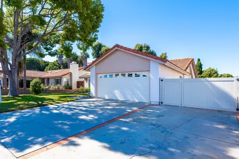 Exterior - 4652 Briar Ridge Rd, Oceanside, CA 92056 photo 12 of 12