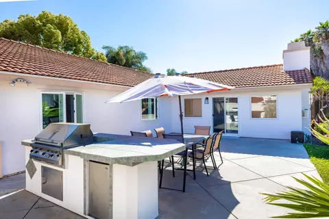 Exterior - 4652 Briar Ridge Rd, Oceanside, CA 92056 photo 8 of 12