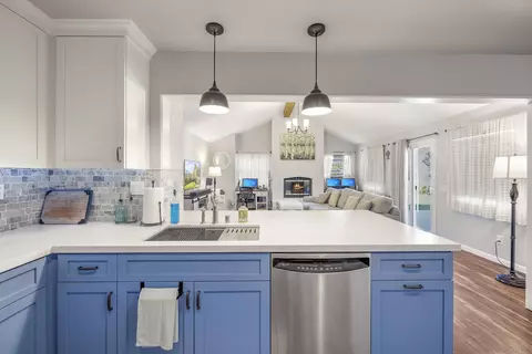 Kitchen - 4652 Briar Ridge Rd, Oceanside, CA 92056 photo 3 of 5