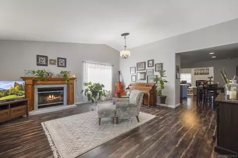 Living - 4652 Briar Ridge Rd, Oceanside, CA 92056 photo 1 of 5