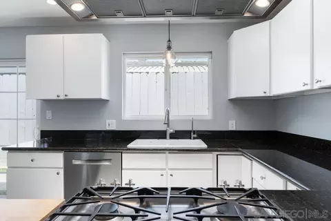 1603 Mountain Vw, Oceanside, CA 92054 photo 12