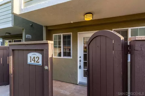 5252 Balboa Arms Dr #142, San Diego, CA 92117