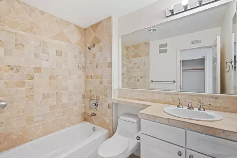Bath - 1385 Caminito Floreo, La Jolla, CA 92037 photo 2 of 2