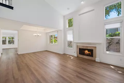 Living - 1385 Caminito Floreo, La Jolla, CA 92037 photo 2 of 4