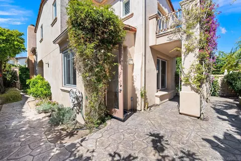 Exterior - 1385 Caminito Floreo, La Jolla, CA 92037 photo 3 of 7