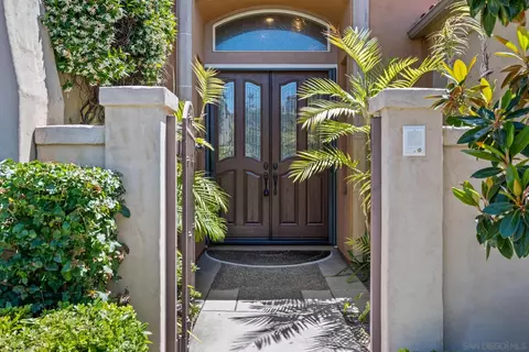 Entry Way - 1385 Caminito Floreo, La Jolla, CA 92037 photo 6 of 6