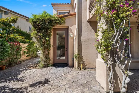 Exterior - 1385 Caminito Floreo, La Jolla, CA 92037 photo 5 of 7