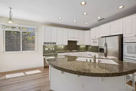 Kitchen - 1385 Caminito Floreo, La Jolla, CA 92037 photo 2 of 3