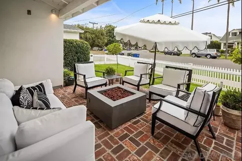 Exterior - 1401 8th St, Coronado, CA 92118 photo 2 of 3