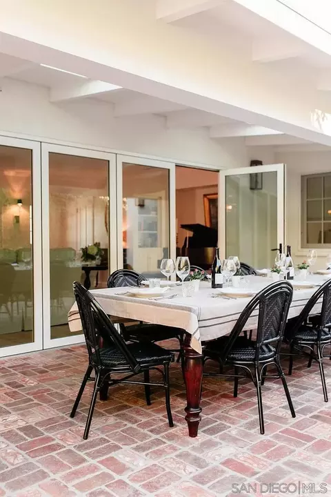 Dining - 1401 8th St, Coronado, CA 92118 photo 1 of 2