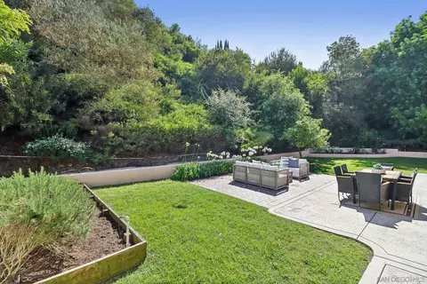 Exterior - 2747 Caminito Prado, La Jolla, CA 92037 photo 2 of 7