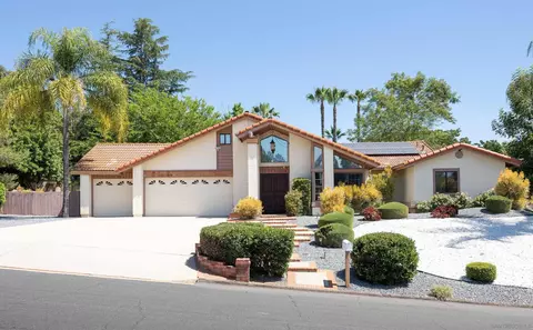 14064 Old Station Rd, Poway, CA 92064