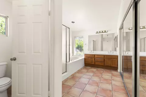 Bath - 5006 Palmera Dr, Oceanside, CA 92056 photo 1 of 3