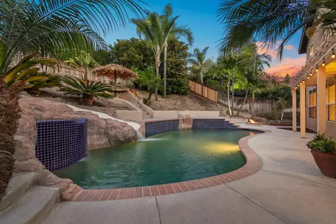 Exterior - 5006 Palmera Dr, Oceanside, CA 92056 photo 4 of 4