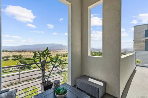 2066 Tango Loop #3, Chula Vista, CA 91915 photo 25