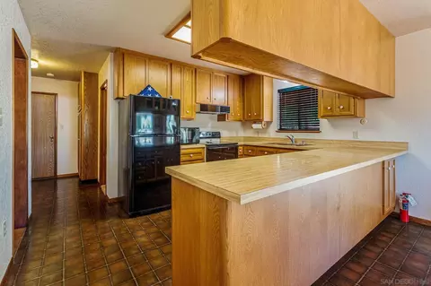 Kitchen - 24010 Del Amo Pl, Ramona, CA 92065 photo 2 of 4