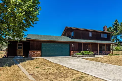Exterior - 24010 Del Amo Pl, Ramona, CA 92065 photo 6 of 9