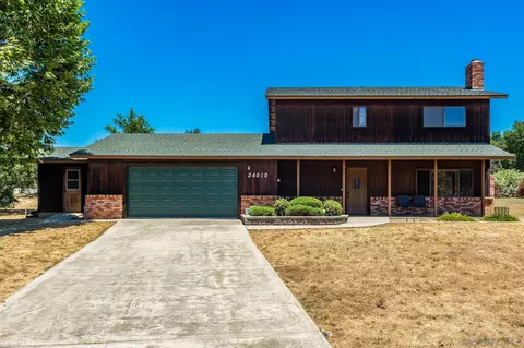 24010 Del Amo Pl, Ramona, CA 92065