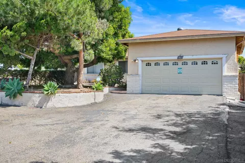Exterior - 1461 Olive Ave, Vista, CA 92083 photo 1 of 7